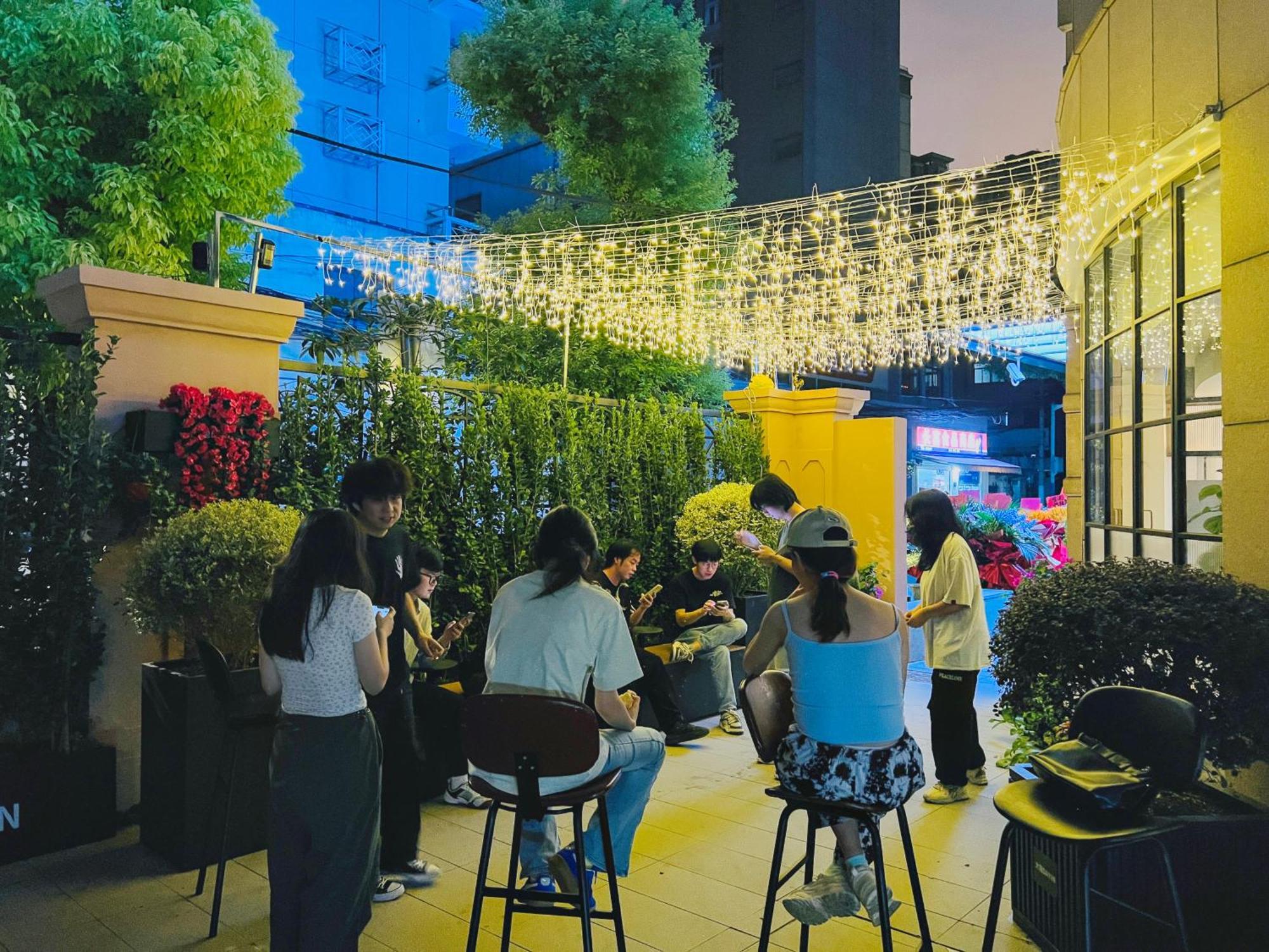Dayin Garden Hotel -Near People'S Square & Nanjing Road-Large Social Area -Bar -Cafe -Gym -Free Laundry Luggage Storage -24H Front Desk-English Service Shanghai Bagian luar foto