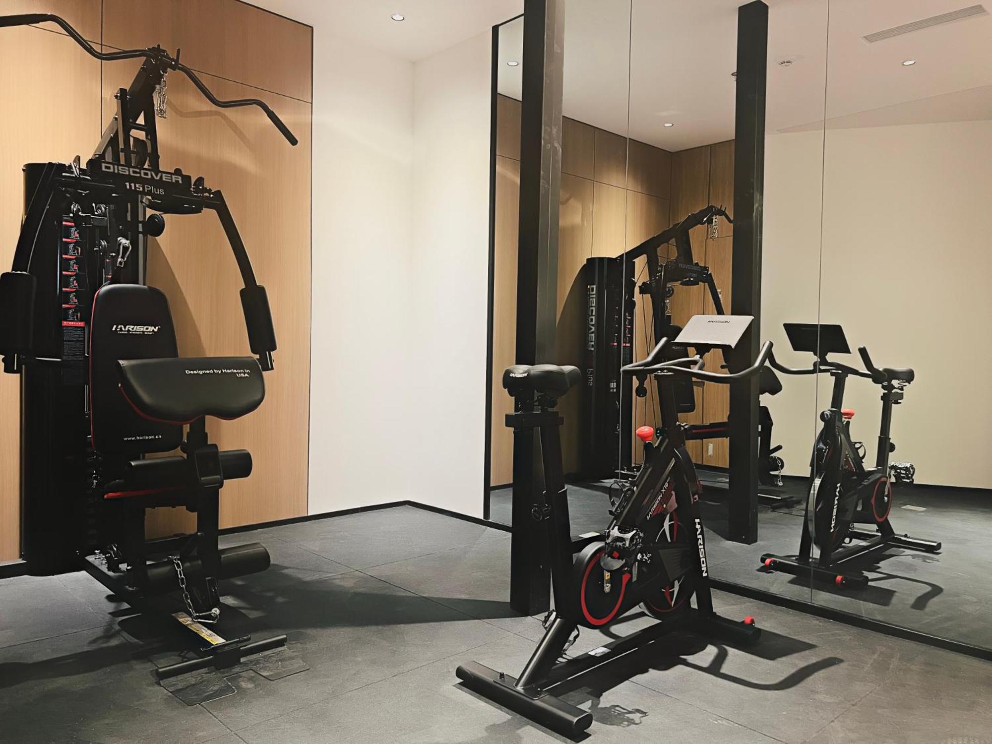 Dayin Garden Hotel -Near People'S Square & Nanjing Road-Large Social Area -Bar -Cafe -Gym -Free Laundry Luggage Storage -24H Front Desk-English Service Shanghai Bagian luar foto