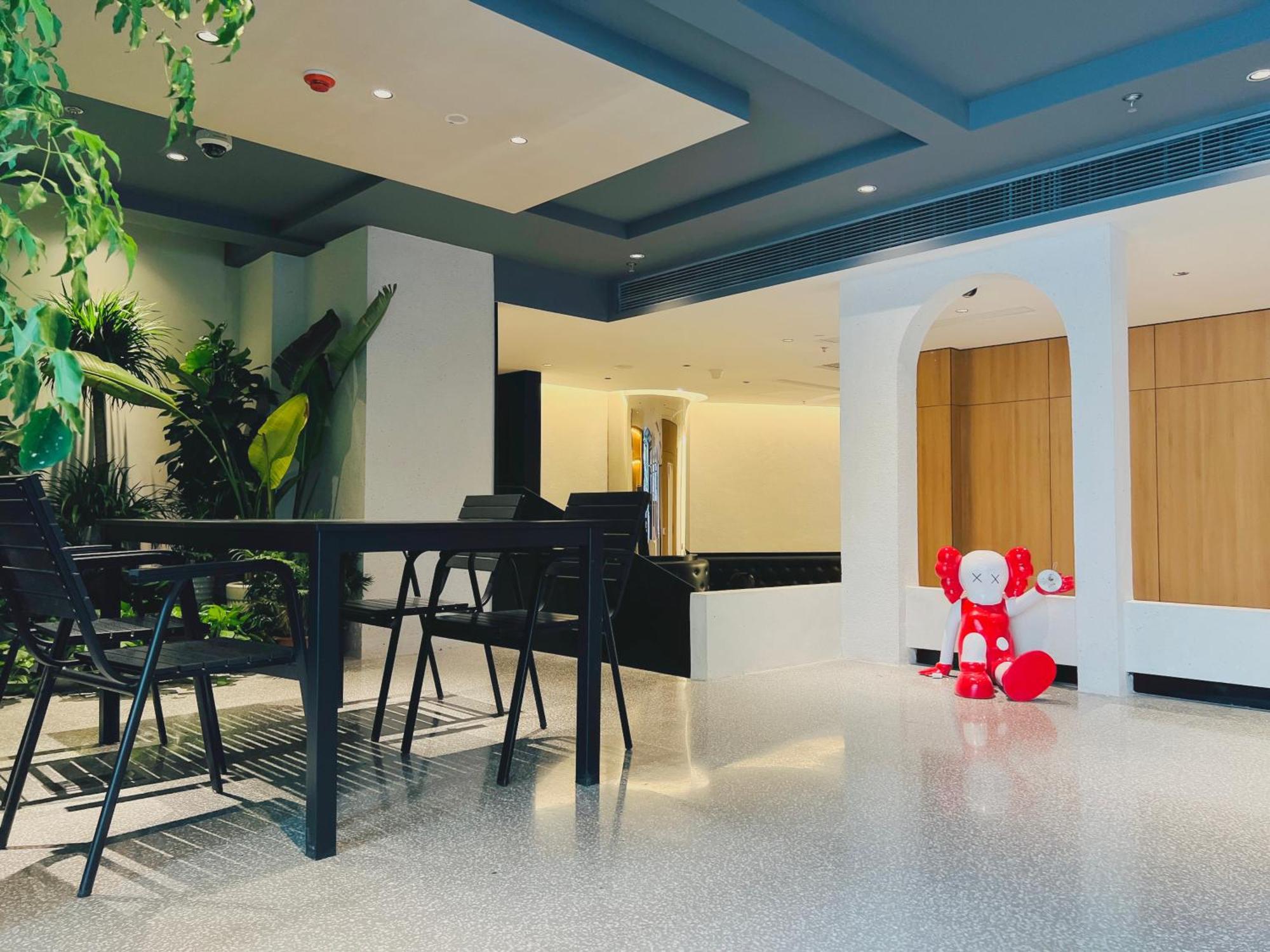 Dayin Garden Hotel -Near People'S Square & Nanjing Road-Large Social Area -Bar -Cafe -Gym -Free Laundry Luggage Storage -24H Front Desk-English Service Shanghai Bagian luar foto